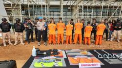 Gasak Kabel Proyek Kereta Cepat, 6 Pencuri Tak Berkutik saat Ditangkap Polisi di Karawang<