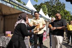 Tes Pasar Produk UMKM Khas Jogja Meriahkan One Pride MMA di UNY