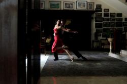 Intip Latihan 2 Penari Argentina Jelang Kompetisi Tango Internasional