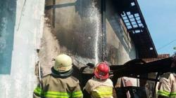 SDN Cikalong 1 Bandung Terbakar, 1 Kelas dan Ruang Guru Hangus