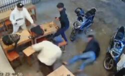 Viral Aksi Pembacokan di Bekasi, Korban dan Pelaku Saling Kenal<