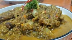 Kuliner Ayam Woku Bumbu Petis Aneka Rempah, Lezatnya Sampai ke Tulang