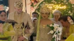 Viral, 3 Tahun LDR, Pria Bule Belanda-Perempuan Tasikmalaya Nikah dengan Adat Sunda<