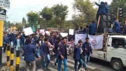 20 Motor Hilang di Kampus, Mahasiswa Geruduk Mapolres Bangkalan