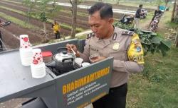 Viral Polisi di Tulungagung Keliling Bawa Perlengkapan Ngopi untuk Dengar Curhatan Warga<