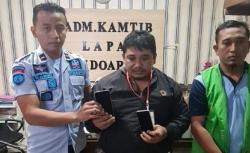 Pengunjung Lapas Sidoarjo Tertagkap Selundupkan 2 Hp dalam Roti Tawar