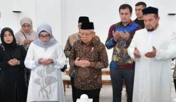 Wapres Ma'ruf Amin Ziarahi Makam Imam Bukhari di Uzbekistan