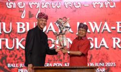 Ganjar Pranowo dan Wayan Koster Teken MoU Budaya Jawa-Bali