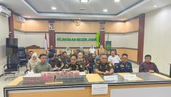 Kejari Jambi Terima Uang Pengganti Rp3,5 Miliar dari Terpidana Kasus Penggelapan Pajak BBM<