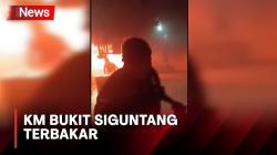 KM Bukit Siguntang Terbakar di Parepare, Asap Tebal Sulitkan Petugas