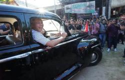 Intip Spesifikasi Plymouth De Luxe, Mobil Klasik Keluarga Soekarno yang Dinaiki Ganjar Pranowo di Bali