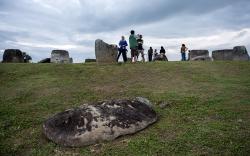 Wisata Negeri Seribu Megalit Berusia 3.000 Tahun di Poso 