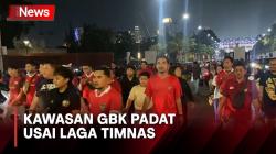 Suporter Tumpah Ruah di Sekitar Kawasan GBK Padat usai Laga Timnas Indonesia Vs Argentina