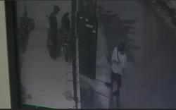 Aksi Curanmor di Kosan Pulogadung Terekam CCTV, Pelaku Terlihat Tenang