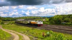 KAI Tebar Diskon Tiket KA saat Libur Sekolah, Cek untuk Wilayah Jateng<