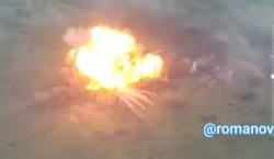 Detik-Detik Tank Kamikaze Rusia Berisi 6 Ton Bom Meledak Dekat Posisi Tentara Ukraina