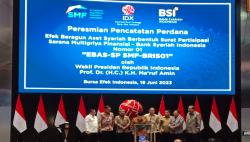 Wapres Resmikan Pencatatan Perdana EBA Syariah Berbentuk Surat Partisipasi Pertama di RI