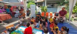 Melalui Dongeng, MNC Peduli Edukasi Gizi Baik untuk Peserta Posyandu Petojo Utara