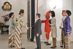 Kunjungi Keraton Jogja, Kaisar Jepang Naruhito Dijamu Nasi Pandan Wangi hingga Es Teler Cake