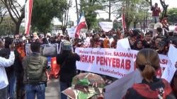 Polda Sulsel Didemo, Minta Kasus Siswa SMP Athira Jatuh dari Lantai 8 Dibuka Kembali
