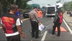 Kecelakaan di Sidoarjo, Penjual Tempe Keliling Jatuh dan Tewas Terlindas Mobil 