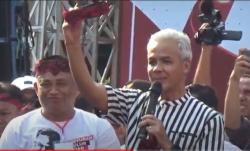 Jalan Sehat di Nganjuk, Ganjar Pranowo Disambut Puluhan Ribu Warga