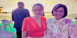 Sri Mulyani Bertemu Aktivis Muda RI Melati Wijsen di Paris Summit, Dikenalkan ke Sosok Ini 