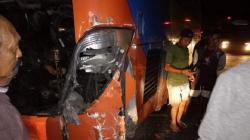Kecelakaan di Dompu, Mobil Tabrak Bus Sinar Rejeki, 2 Orang Luka<
