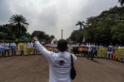 Pelaut Indonesia Unjuk Rasa Tuntut Peningkatan Standar Gaji