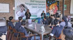 Warga Bandung Diajak Manfaatkan Maggot untuk Kelola Sampah agar Bernilai Ekonomi