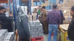 Razia Gudang Makanan Ringan di Tasikmalaya, Petugas Temukan Ribuan Botol Miras <