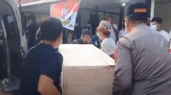 6 Jenazah Korban Pesawat SAM Air Jatuh Tiba di RS Bhayangkara Papua <