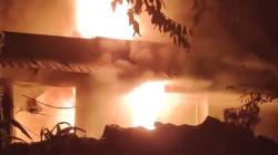 Kebakaran Diduga Gudang Penimbunan BBM Oplosan, Pemilik Banguan Diburu Polisi