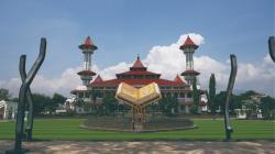 Surga Tersembunyi di Cianjur, Ada Miniatur Niagara di Tengah Hutan <