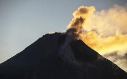 Aktivitas Gunung Merapi Jumat Pagi, Luncurkan Lava Pijar Sejauh 1.500 Meter