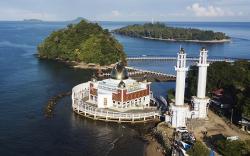Indahnya Masjid Terapung Samudera Ilahi di Sumbar jadi Pusat Informasi Kebudayaan Islam