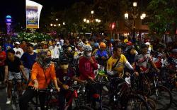 Keseruan Gowes Bareng pada Malam Hari Keliling Kota Madiun