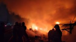 4 Rumah di Kota Kulon Garut Terbakar Hebat, 3 Orang Terluka<