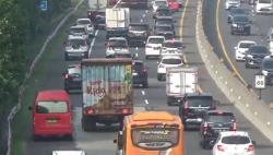 Arus Balik Libur Idul Adha, Tol Cipularang Arah Jakarta Ramai<