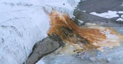 Misteri Blood Falls Terpecahkan, Ini Penyebab Air Berwarna Merah di Antartika