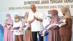 Ganjar Pranowo Prioritaskan Pemberdayaan Perempuan Kelompok Rentan di 1.701 Desa<