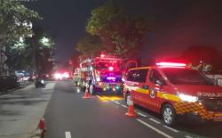 Kebakaran di Depan Mal Citra Klender Berhasil Dipadamkan, Kerugian Capai Rp300 Juta