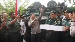 Petinggi Kodam Siliwangi Pakai Ranpur dan Rantis Anoa Geruduk Mapolda Jabar<