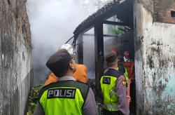 Dapur Rumah Warga Kulonprogo Terbakar, Api Diduga dari Tungku Memasak