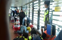 Kedatangan Jemaah Haji Berlangsung 1 Bulan, Kloter I Tiba di Bandara Soetta Hari Ini   