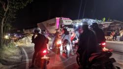 Truk Terguling di Parungkuda, Arus Lalu Lintas Sukabumi-Bogor Sempat Lumpuh Total