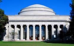 25 Universitas Terbaik di Dunia 2024 versi QS WUR, Paling Banyak Ada di AS!