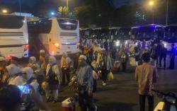 480 Jemaah Haji Asal Cianjur Tiba di Asrama Haji Embarkasi Jakarta-Bekasi, Langsung Dipulangkan<
