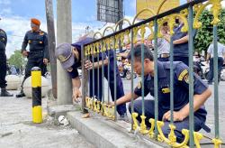 Tegaskan Larangan Parkir di Jalan Sarkem, Pemkot Jogja Pasang Water Barier