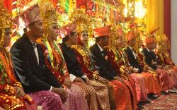 Nikah Massal dengan Tradisi Belarak Khas Bengkulu